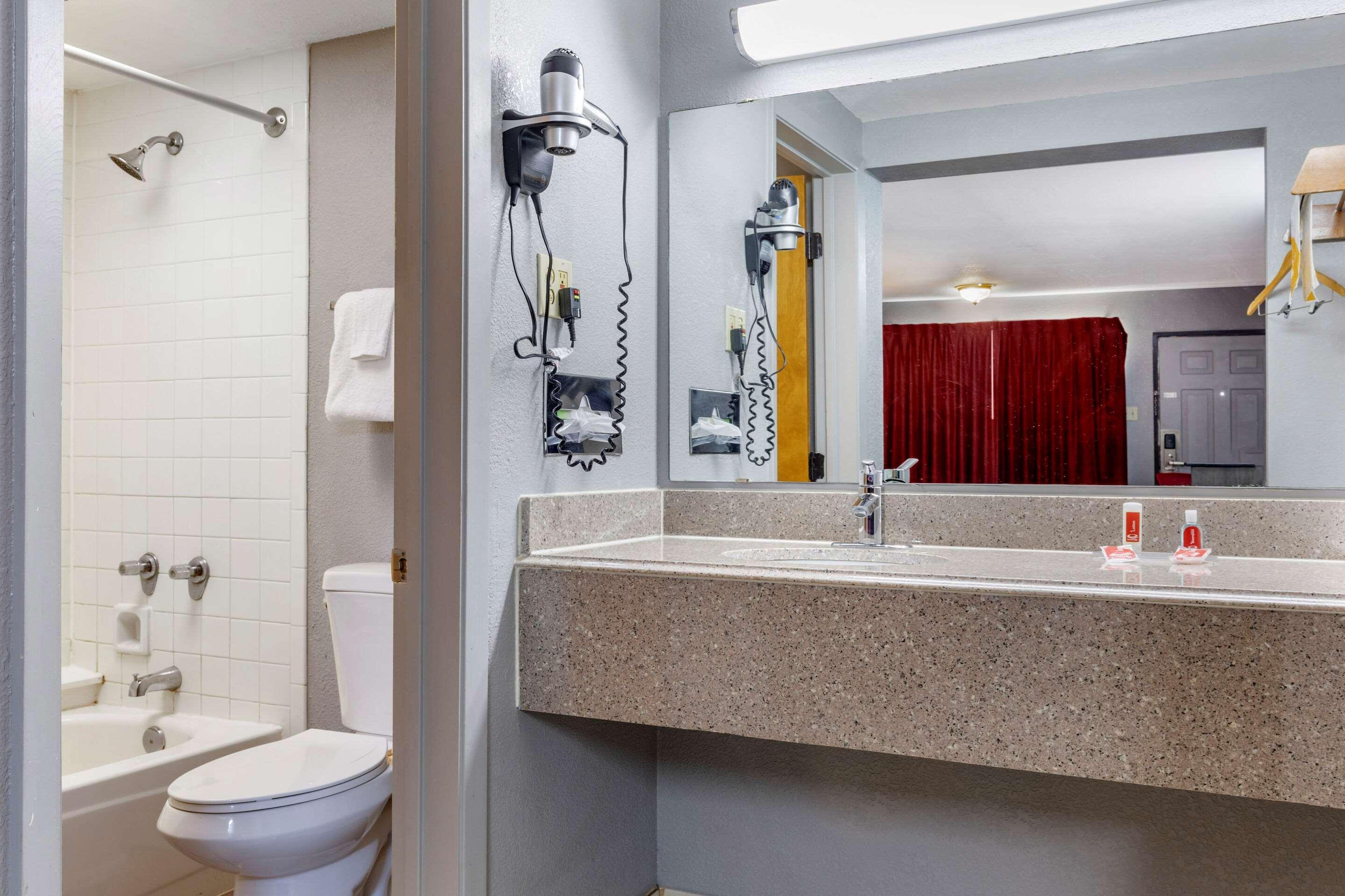 Econo Lodge Wichita Falls Downtown Esterno foto