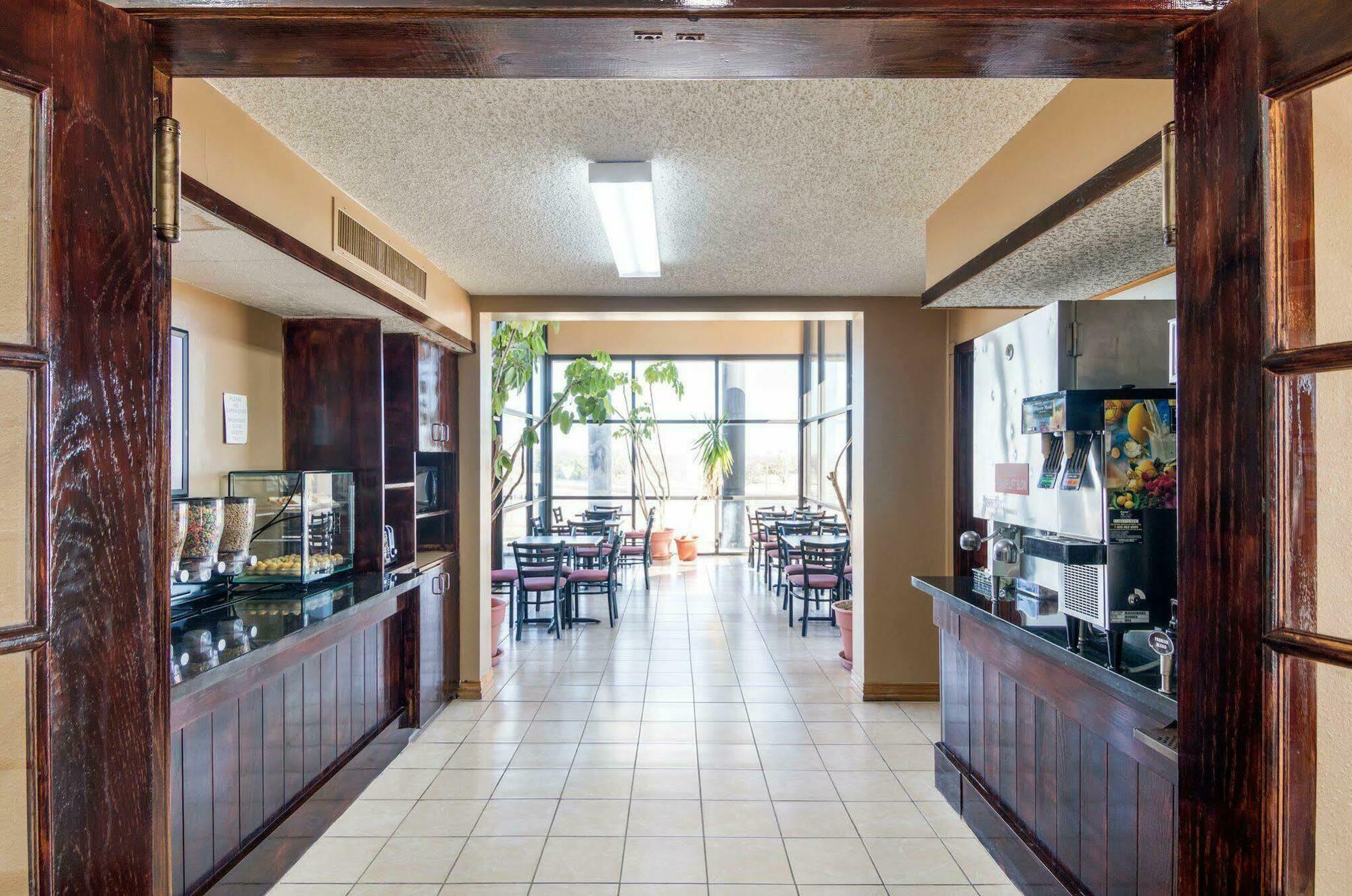 Econo Lodge Wichita Falls Downtown Esterno foto